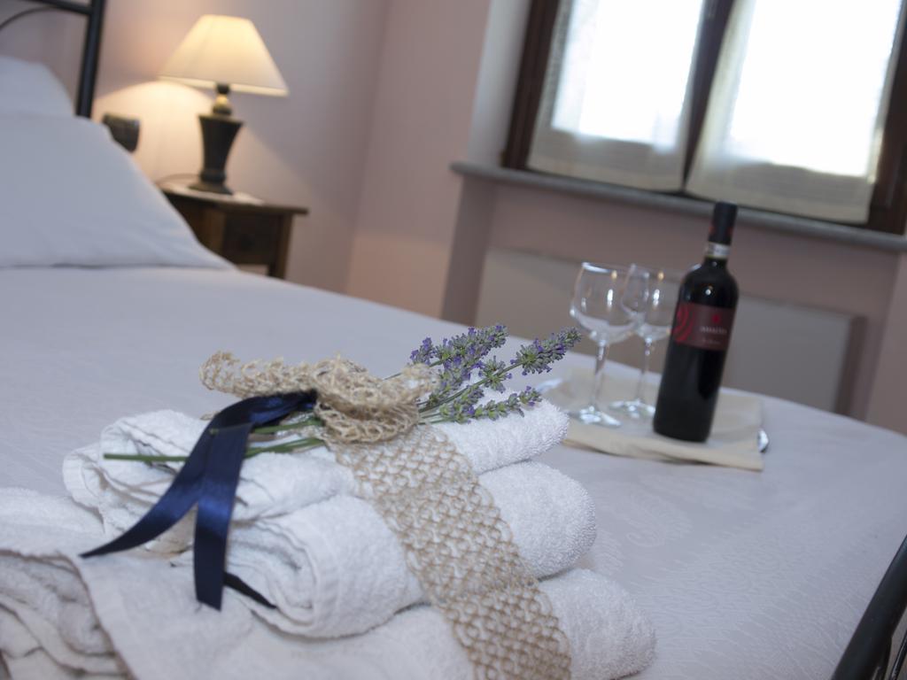 B&B La Gibiana Costigliole d'Asti Rom bilde